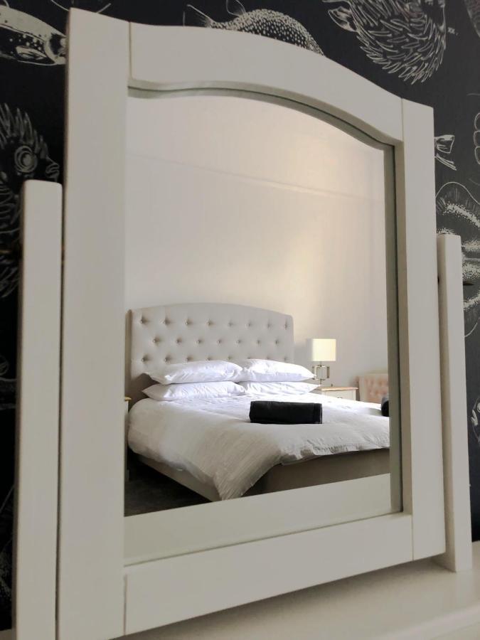 Summer Breeze. 3-Bed Apartment Close To The Beach Bournemouth Ngoại thất bức ảnh