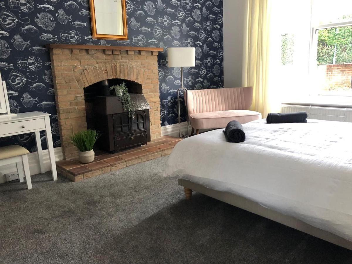 Summer Breeze. 3-Bed Apartment Close To The Beach Bournemouth Ngoại thất bức ảnh
