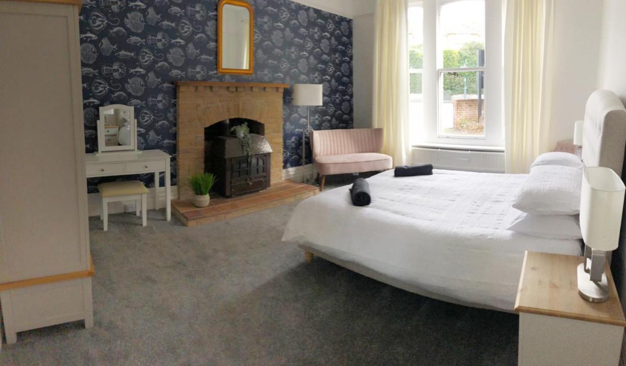 Summer Breeze. 3-Bed Apartment Close To The Beach Bournemouth Ngoại thất bức ảnh
