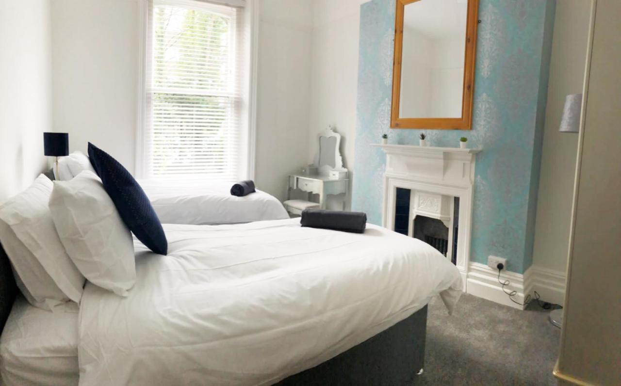 Summer Breeze. 3-Bed Apartment Close To The Beach Bournemouth Ngoại thất bức ảnh